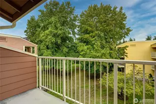 7292 West LK Sammamish Pkwy NE, Redmond, WA 98052 - Photo 1