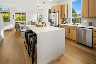 723 18th Ave, Seattle, WA 98122 - Photo 4