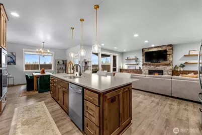 825 S Goose Loop, Ridgefield, WA 98642 - Photo 8