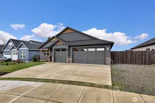 825 S Goose Loop, Ridgefield, WA 98642 - Photo 2