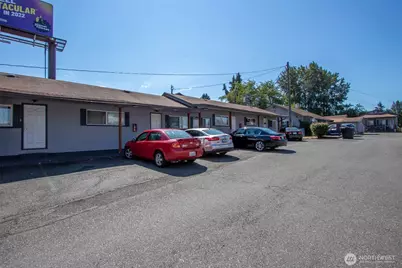 9618 Pacific Avenue, Tacoma, WA 98444 - Photo 12