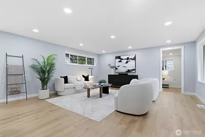 14245 Lake Hills Blvd, Bellevue, WA 98007 - Photo 4