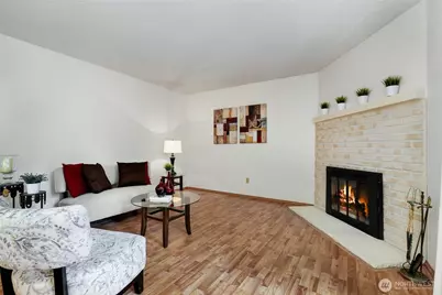 14331 124th Avenue NE #C22, Kirkland, WA 98034 - Photo 4