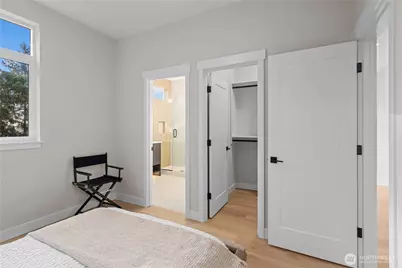 9230 22nd Avenue SW, Seattle, WA 98106 - Photo 18