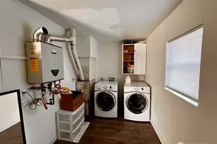 214 S 126th St, Seattle, WA 98168 - Photo 14