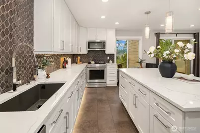 11639 100th Avenue NE #7-B, Kirkland, WA 98034 - Photo 2