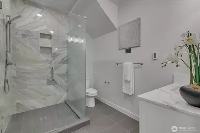 4019 4th Avenue NE #B, Seattle, WA 98105 - Photo 20