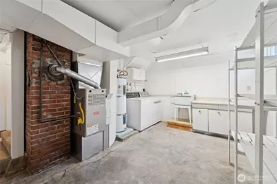 209 W Blaine Street, Seattle, WA 98119 - Photo 28