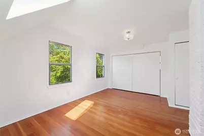 209 W Blaine Street, Seattle, WA 98119 - Photo 20