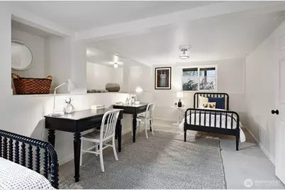 8333 Dibble Avenue NW, Seattle, WA 98117 - Photo 18