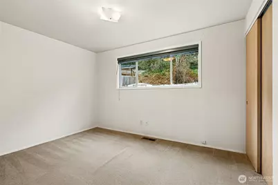 456 156th Avenue SE, Bellevue, WA 98007 - Photo 18