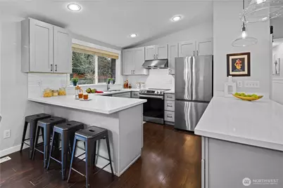 9015 NE 142nd Way, Kirkland, WA 98034 - Photo 8