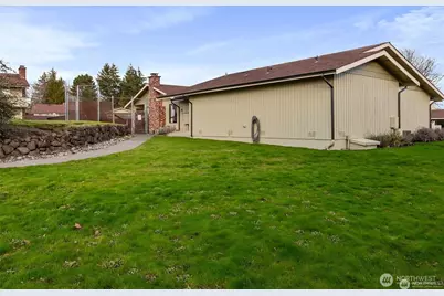 3400 Narrows View Lane NE #204, Bremerton, WA 98310 - Photo 34