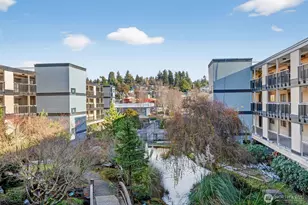 601 S 227th St, Des Moines, WA 98198 - Photo 2