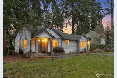 12818 8th Avenue NE, Seattle, WA 98125 - Photo 1