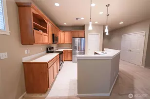 755 SE Heron Dr, College Place, WA 99324 - Photo 10