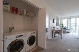 13301 SE 79th Pl, Newcastle, WA 98059 - Photo 18