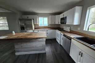 10228 Alaska St S, Tacoma, WA 98444 - Photo 8