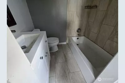 10228 Alaska Street S, Tacoma, WA 98444 - Photo 12