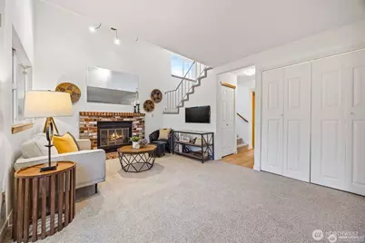 3001 Smithers Court S, Renton, WA 98055 - Photo 2