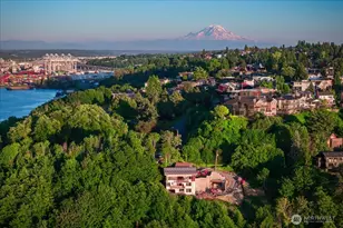 1017 California Ln SW, Seattle, WA 98116 - Photo 12