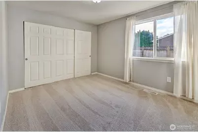 1802 21st St NE, Auburn, WA 98002 - Photo 8