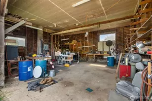 25193 Walker Valley Rd, Mount Vernon, WA 98274 - Photo 28