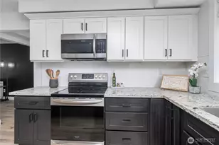 9906 328th St E, Graham, WA 98338 - Photo 10