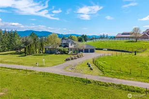 9906 328th St E, Graham, WA 98338 - Photo 4