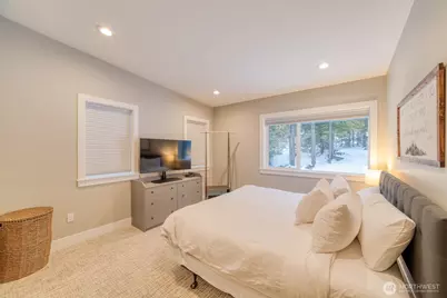 340 Snoqualmie Drive, Snoqualmie Pass, WA 98068 - Photo 12