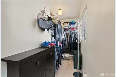 561 Lee Street, Seattle, WA 98109 - Photo 24