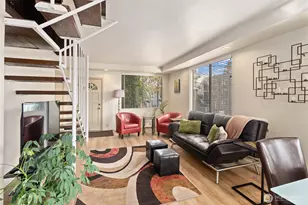 561 Lee St, Seattle, WA 98109 - Photo 6