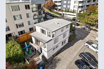 561 Lee Street, Seattle, WA 98109 - Photo 4