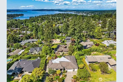 9234 NE 25th Street, Clyde Hill, WA 98004 - Photo 40