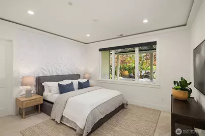 9234 NE 25th Street, Clyde Hill, WA 98004 - Photo 32