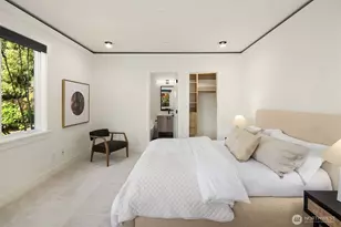 9234 NE 25th St, Clyde Hill, WA 98004 - Photo 30