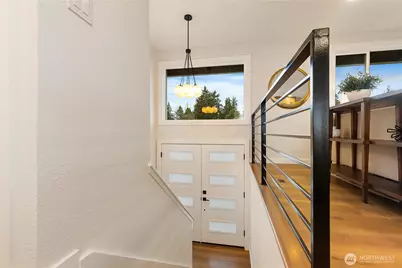 15833 NE 110th Street, Redmond, WA 98052 - Photo 2