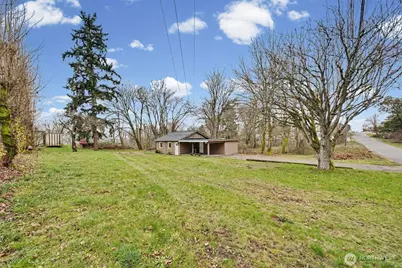 4612 33rd Street NE, Tacoma, WA 98422 - Photo 2