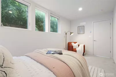 115 27th Avenue E #D, Seattle, WA 98112 - Photo 16