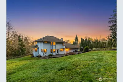 8020 184th Drive SE, Snohomish, WA 98290 - Photo 2