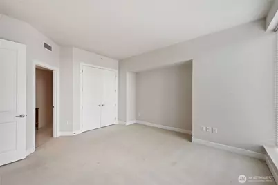 1920 4th Avenue #2702, Seattle, WA 98101 - Photo 24