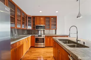 2716 Elliott Ave, Seattle, WA 98121 - Photo 20