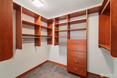 2716 Elliott Avenue #802, Seattle, WA 98121 - Photo 30