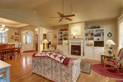 11 E Betty Jo Court, Union, WA 98592 - Photo 8