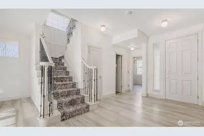 19631 38th Drive SE, Bothell, WA 98012 - Photo 4