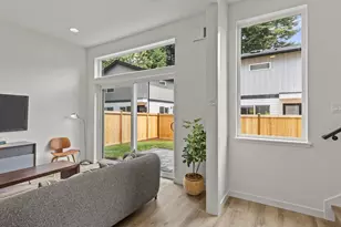 9015 Dibble Ave NW, Seattle, WA 98117 - Photo 24