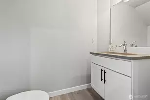 10531 10th Street Ct E, Edgewood, WA 98372 - Photo 14