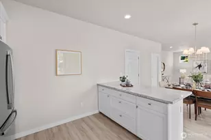 711 S 96th St, Tacoma, WA 98444 - Photo 10