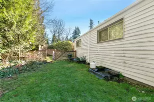 18016 N Park Ave N, Shoreline, WA 98133 - Photo 12