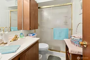 18016 N Park Ave N, Shoreline, WA 98133 - Photo 20